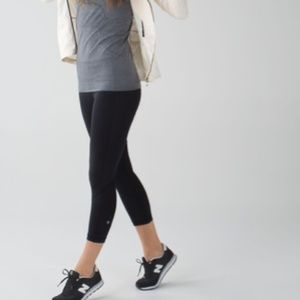 Lululemon Pace Rival Crop 22" Black, Size 4 NWT